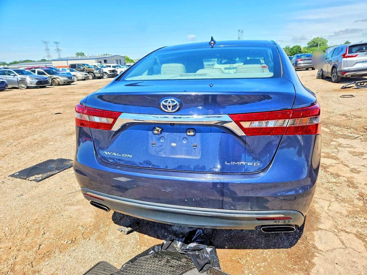 2016 TOYOTA AVALON