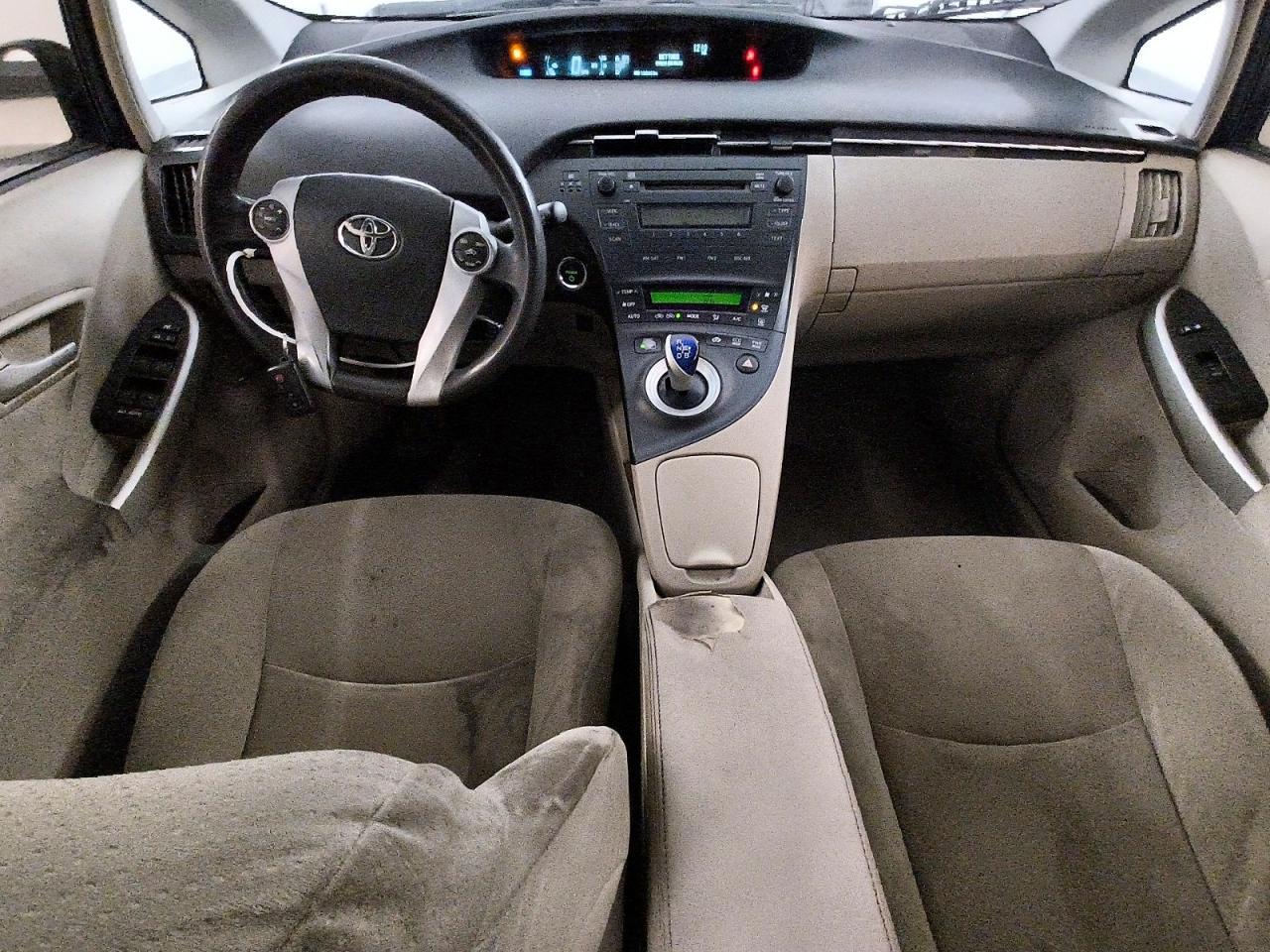 2011 TOYOTA PRIUS