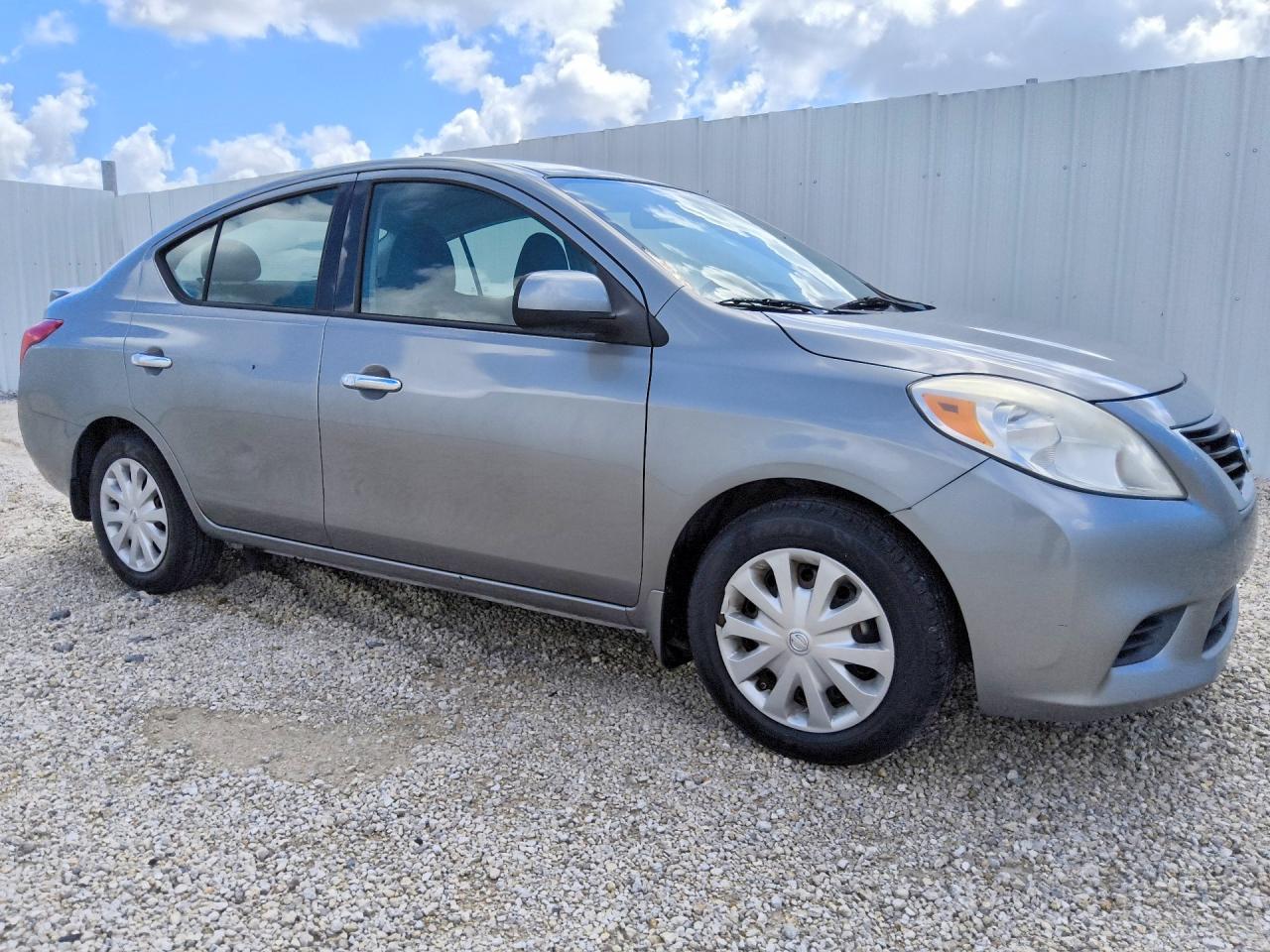 2014 NISSAN VERSA