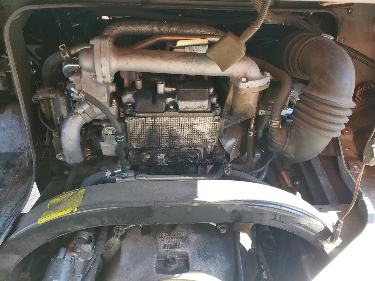 2016 ISUZU NPR