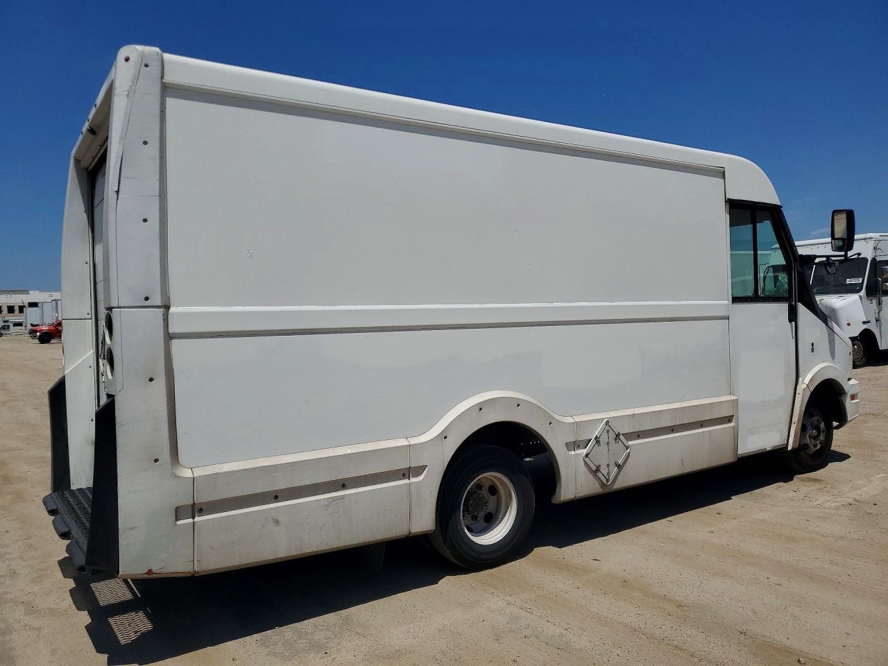 2016 ISUZU NPR