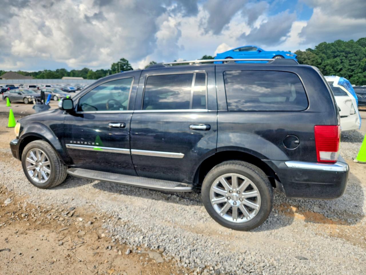 2007 CHRYSLER ASPEN