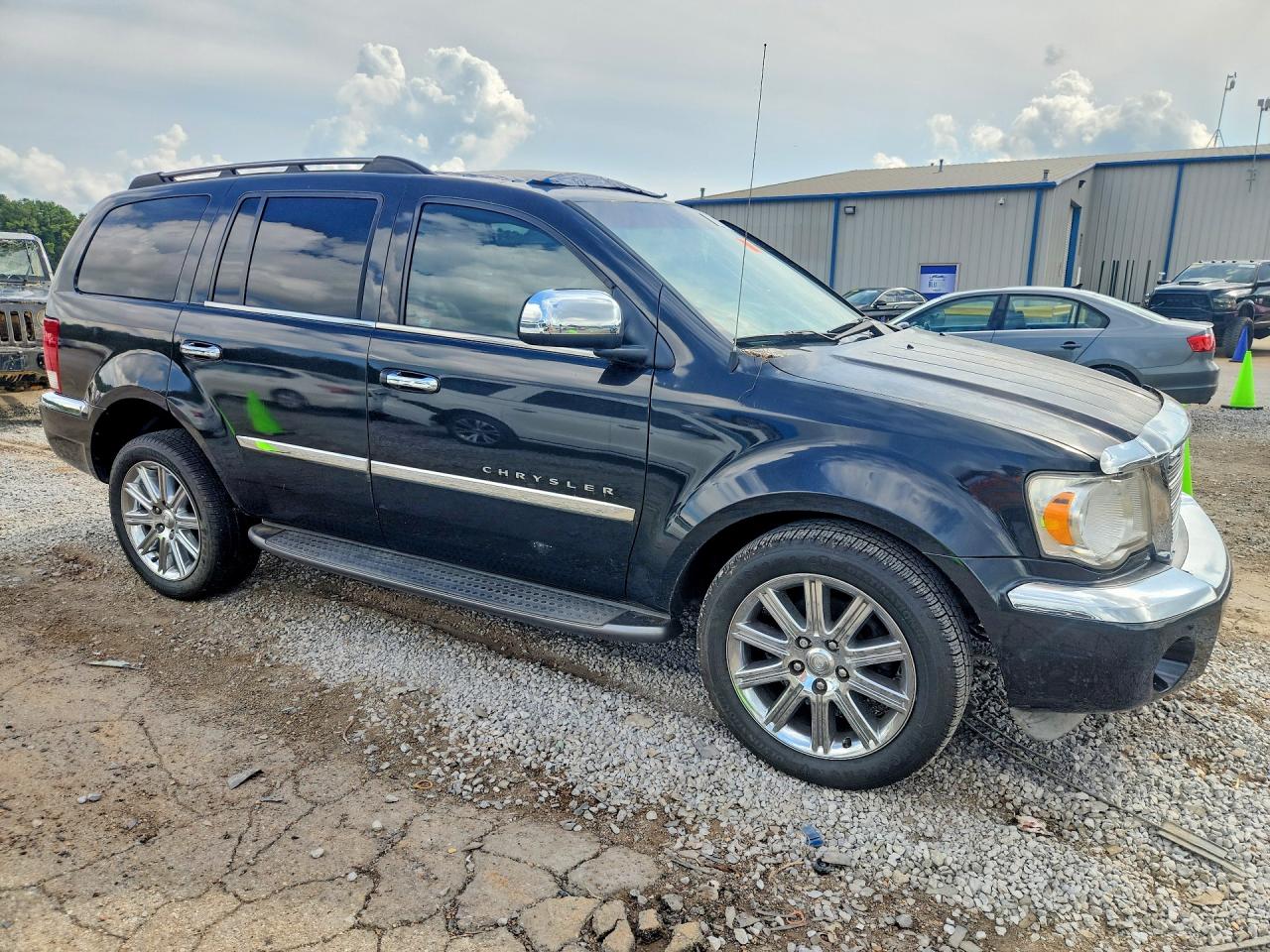 2007 CHRYSLER ASPEN