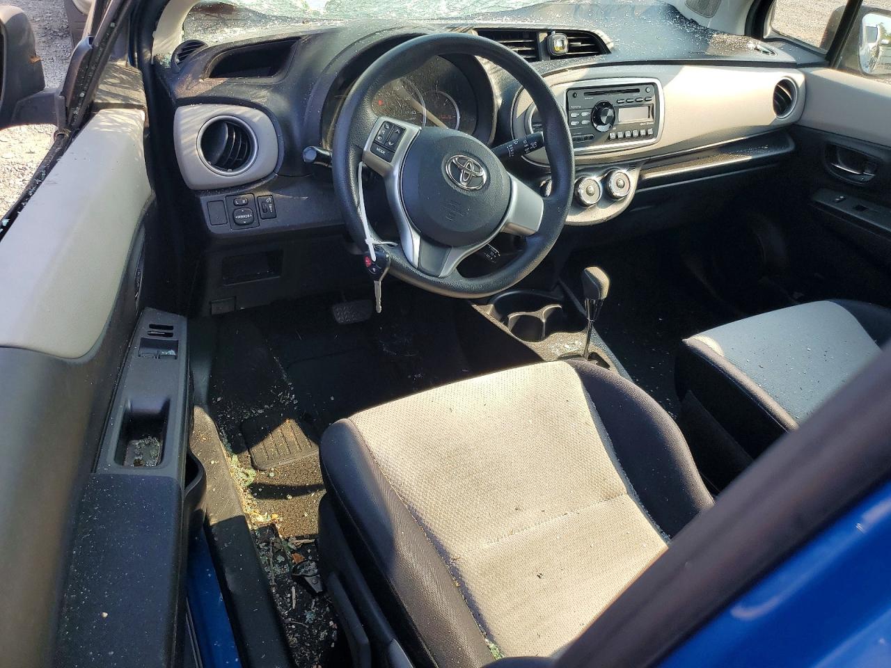 2012 TOYOTA YARIS