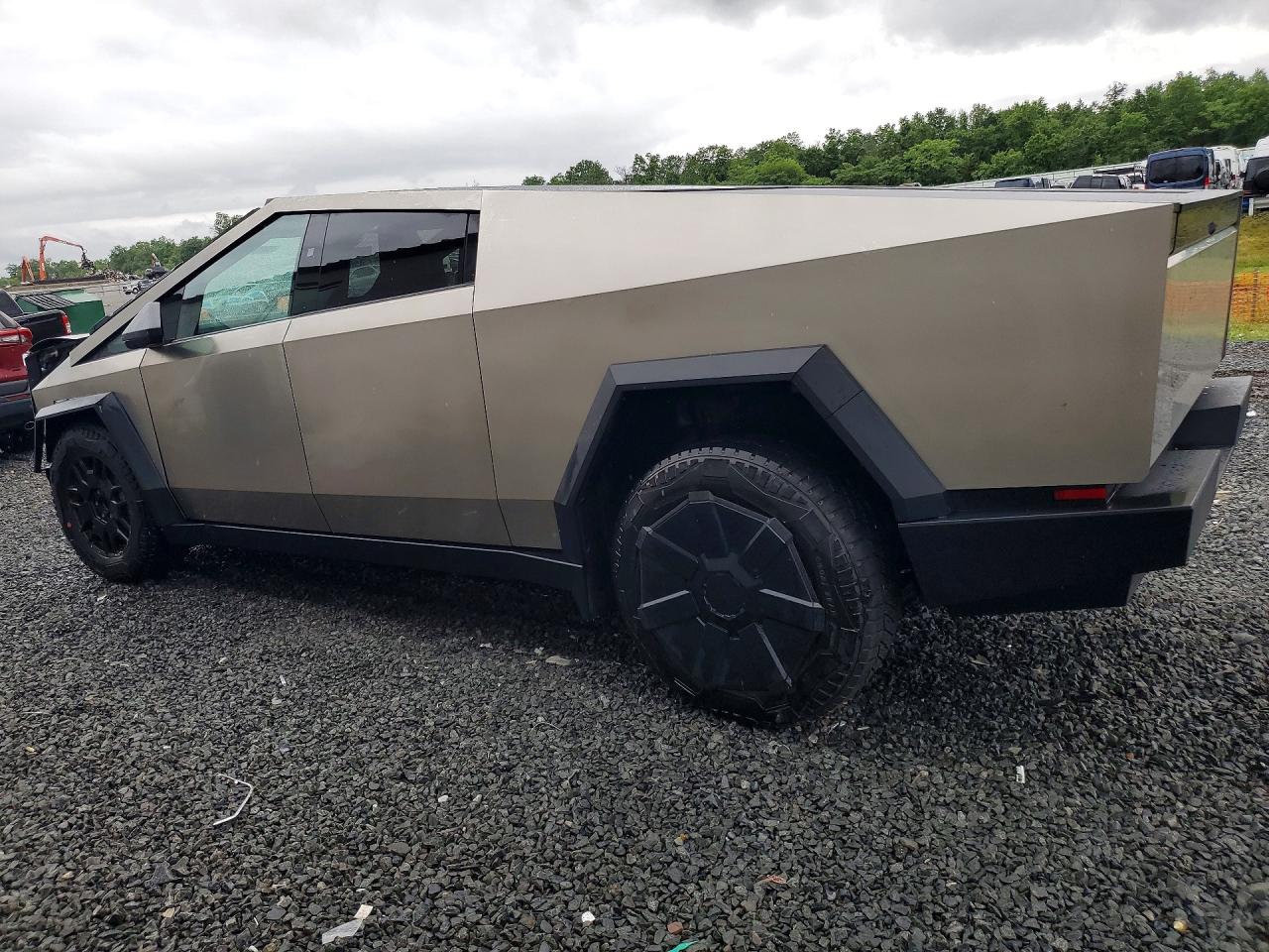 2024 TESLA CYBERTRUCK