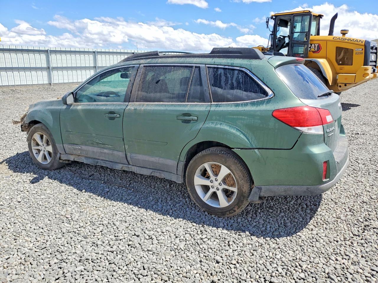 2014 SUBARU OUTBACK