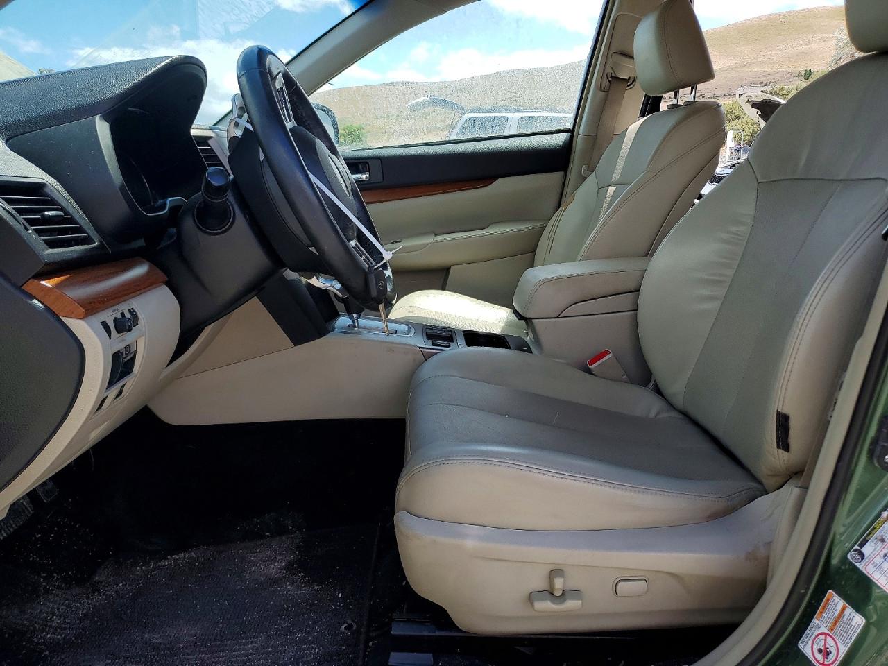 2014 SUBARU OUTBACK