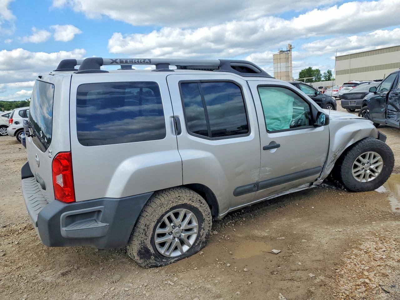 2014 NISSAN XTERRA