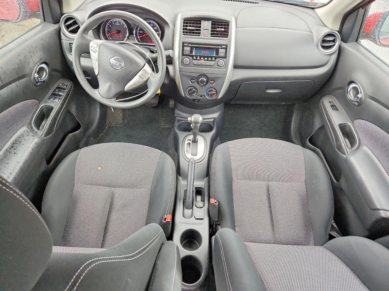 2015 NISSAN VERSA