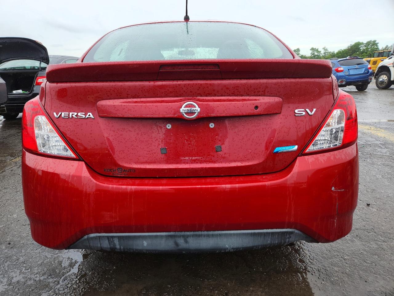 2015 NISSAN VERSA