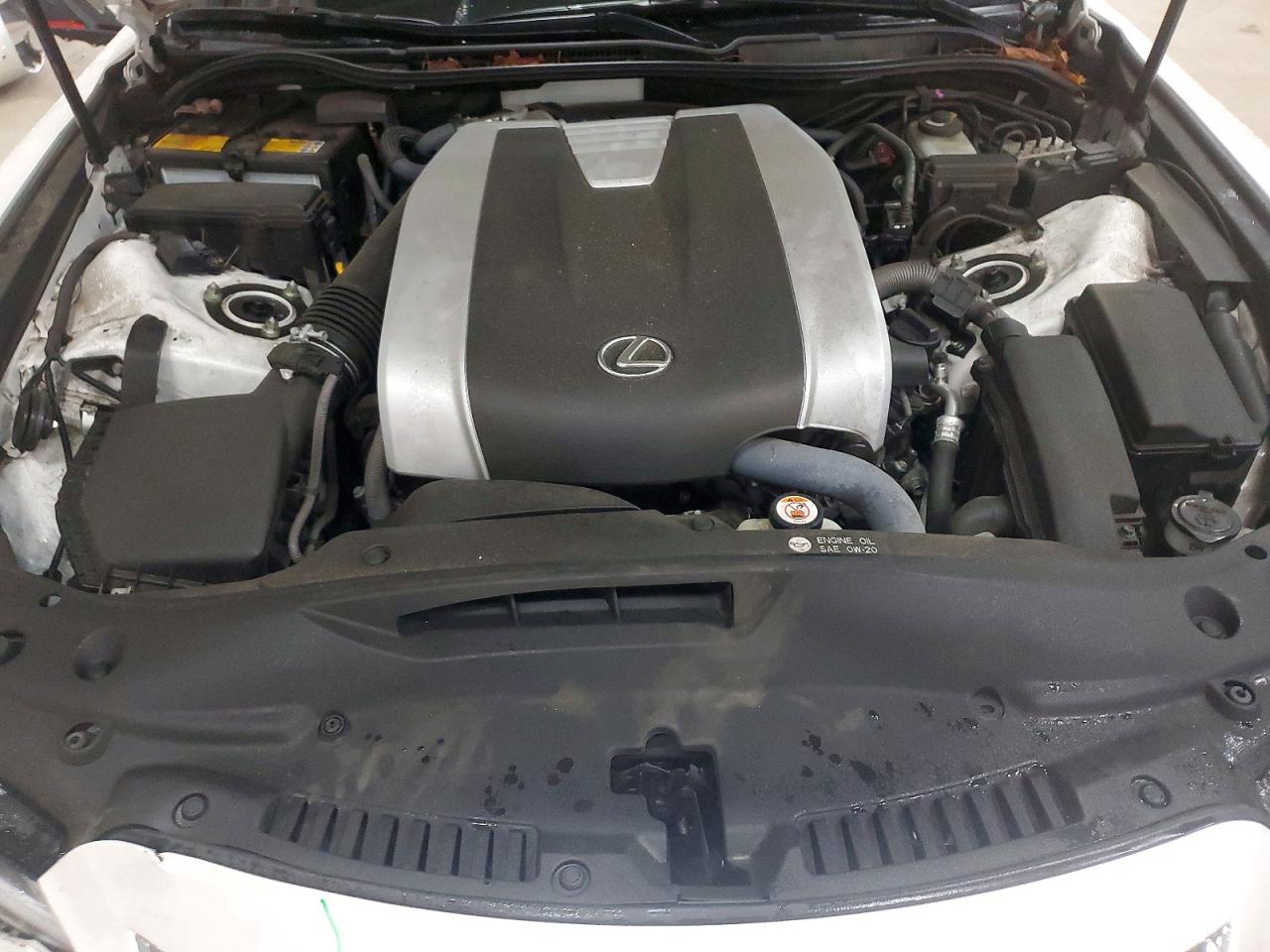2021 LEXUS IS