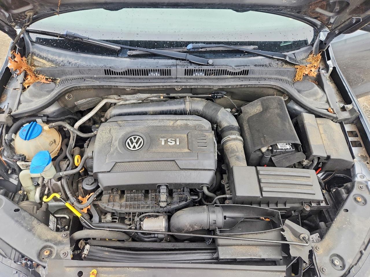 2015 VOLKSWAGEN JETTA