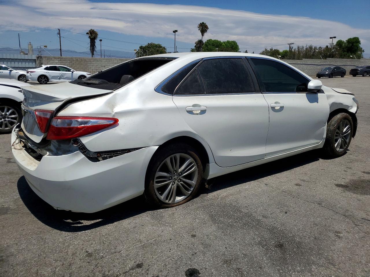 2017 TOYOTA CAMRY