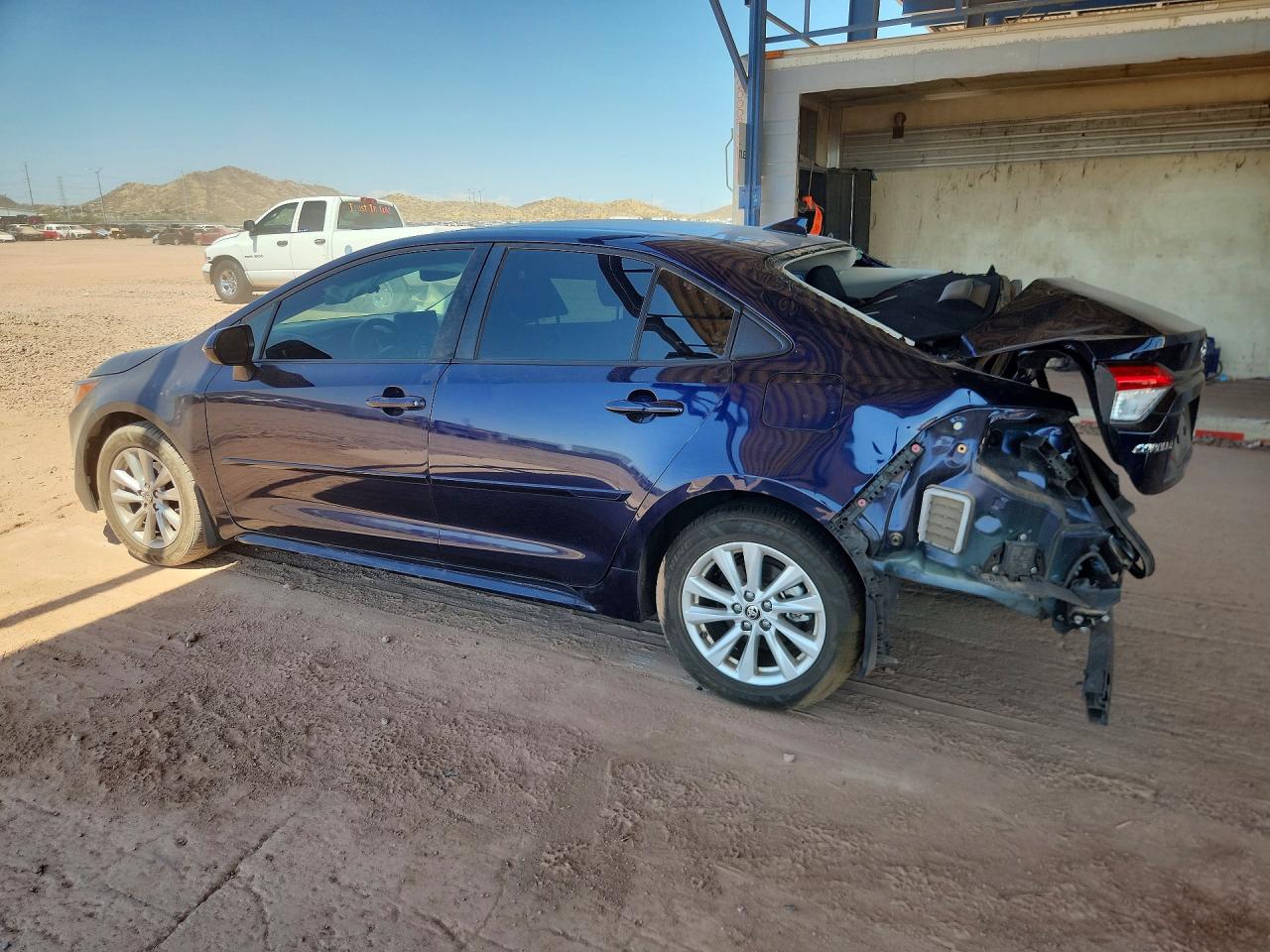 2023 TOYOTA COROLLA