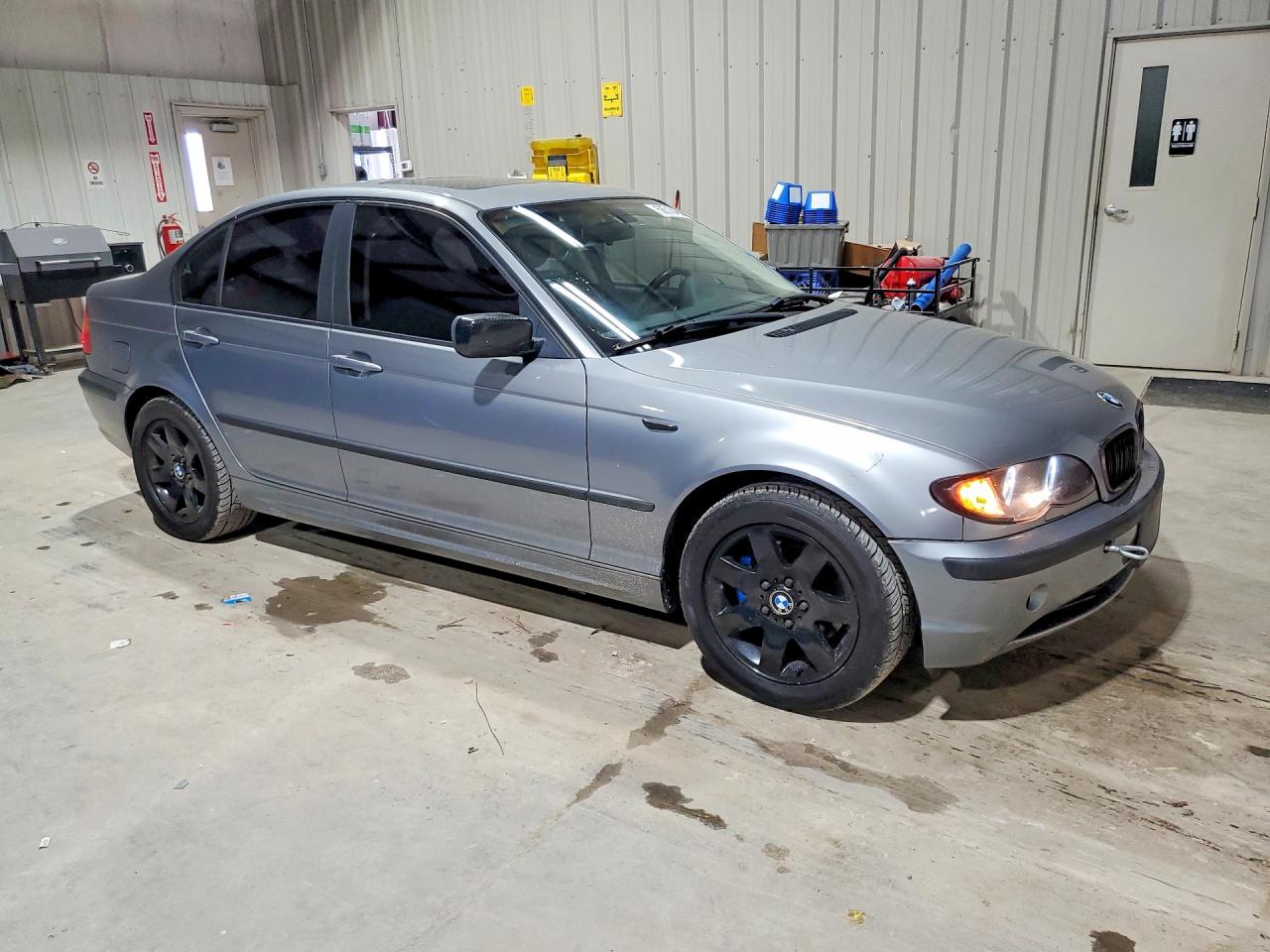 2004 BMW 3 SERIES
