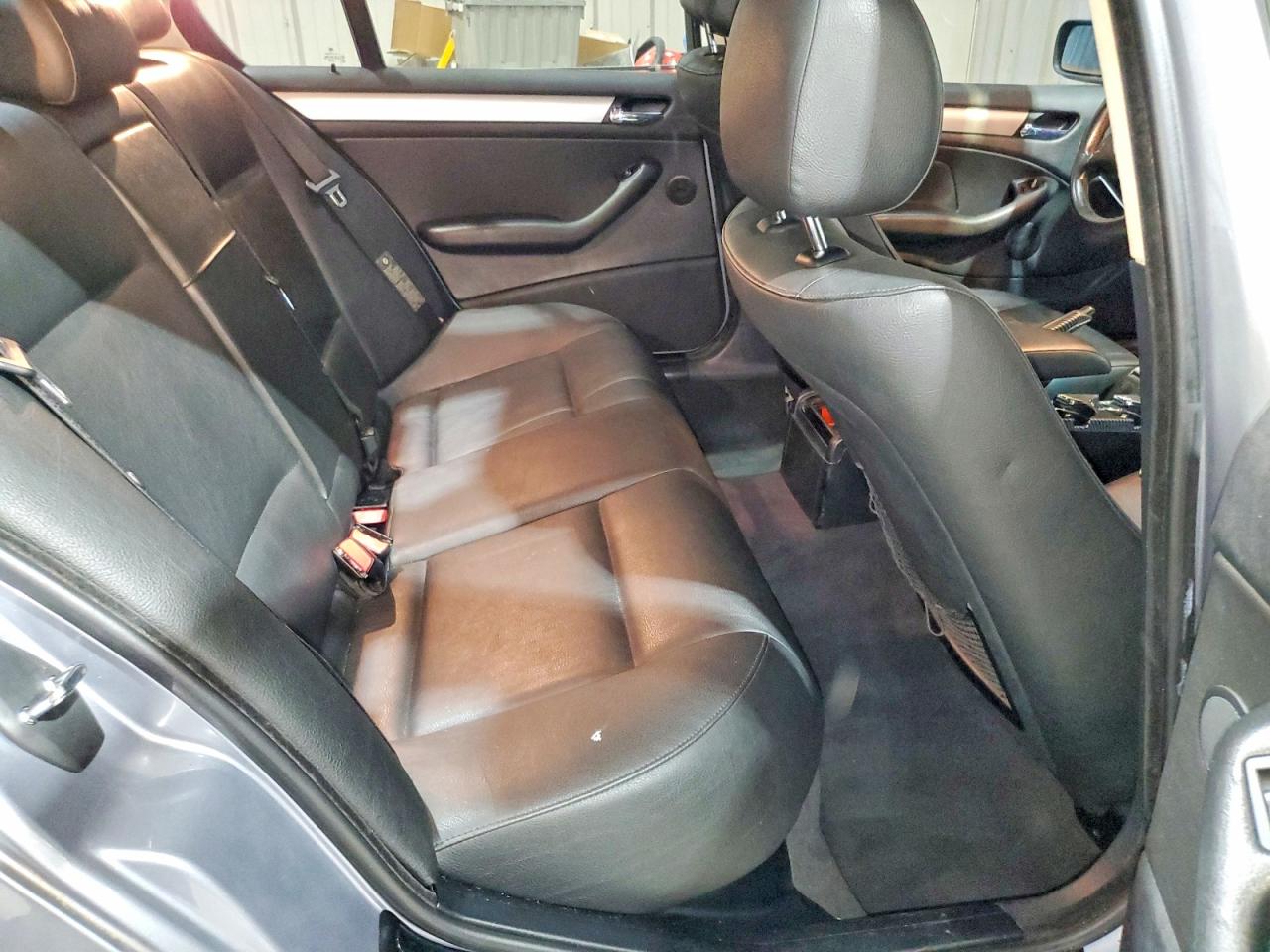 2004 BMW 3 SERIES