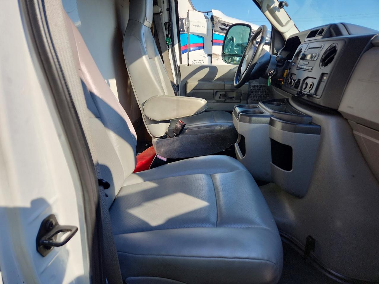 2013 FORD ECONOLINE