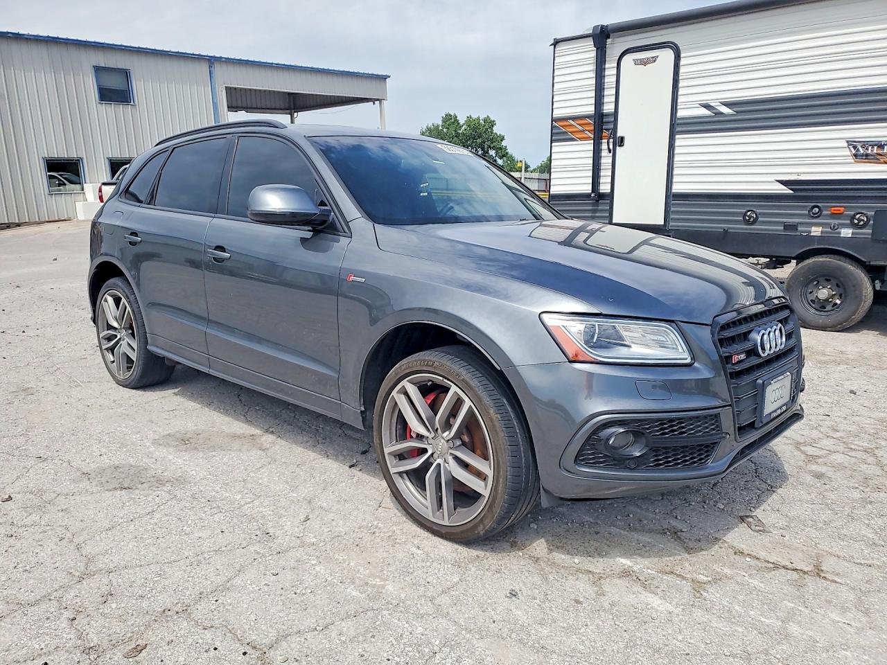 2016 AUDI SQ5