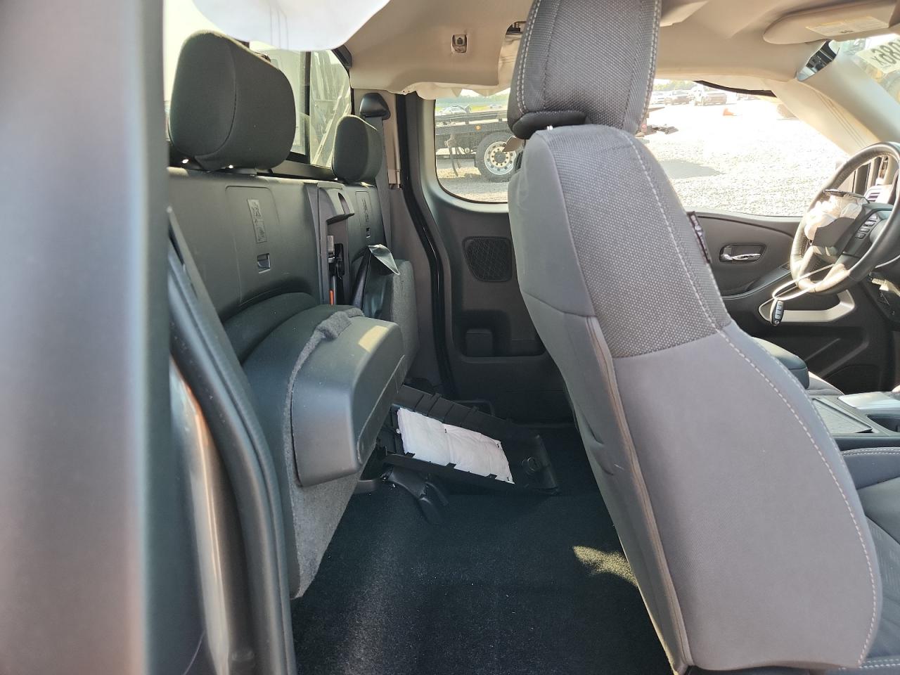 2024 NISSAN FRONTIER