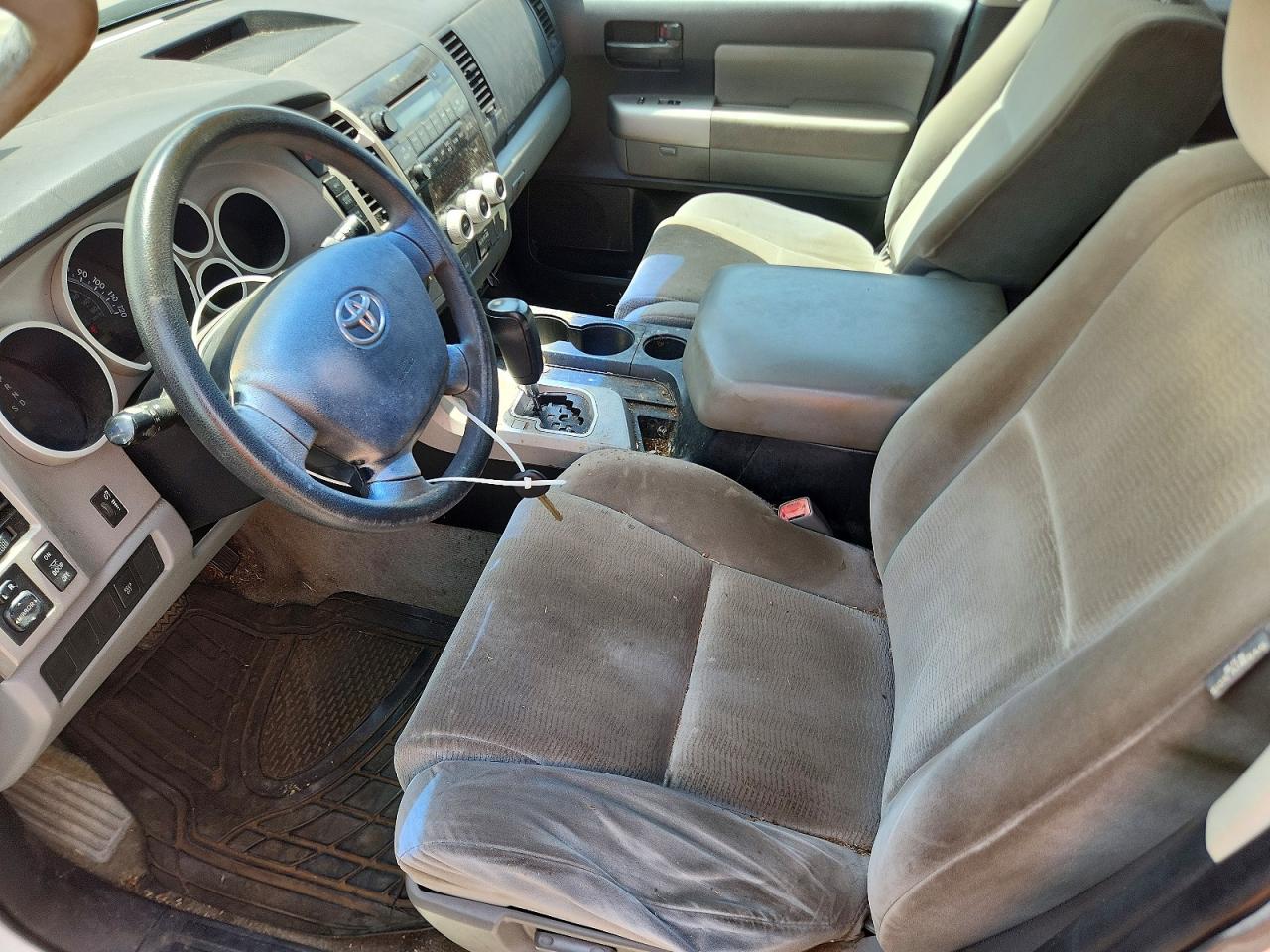 2009 TOYOTA SEQUOIA