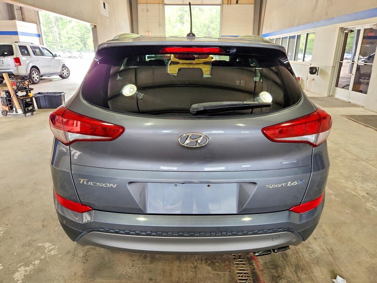 2016 HYUNDAI TUCSON