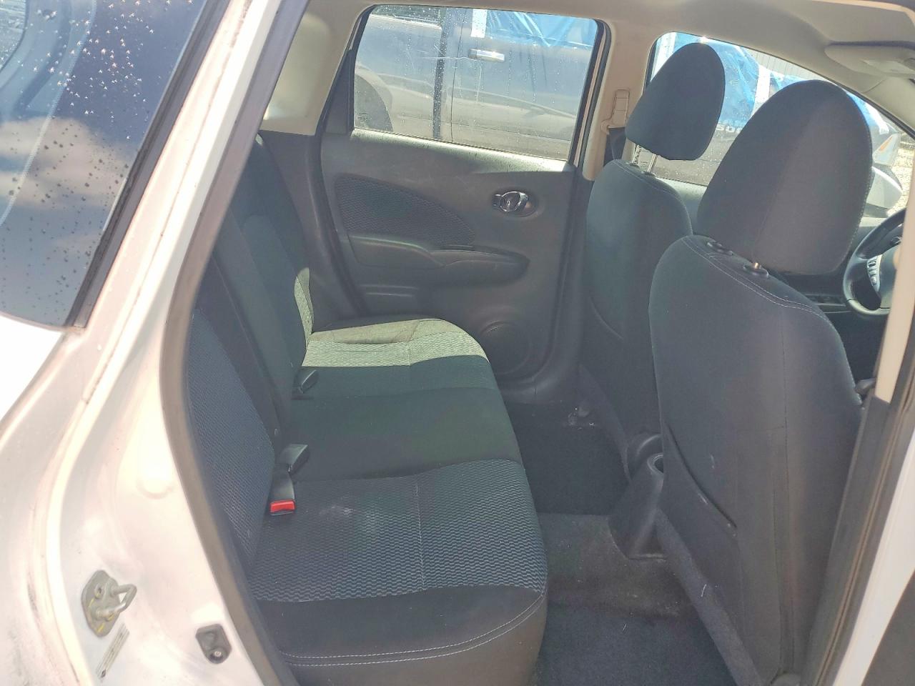 2015 NISSAN VERSA