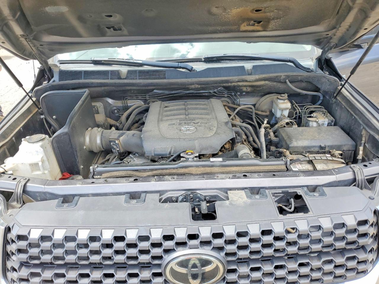 2019 TOYOTA TUNDRA