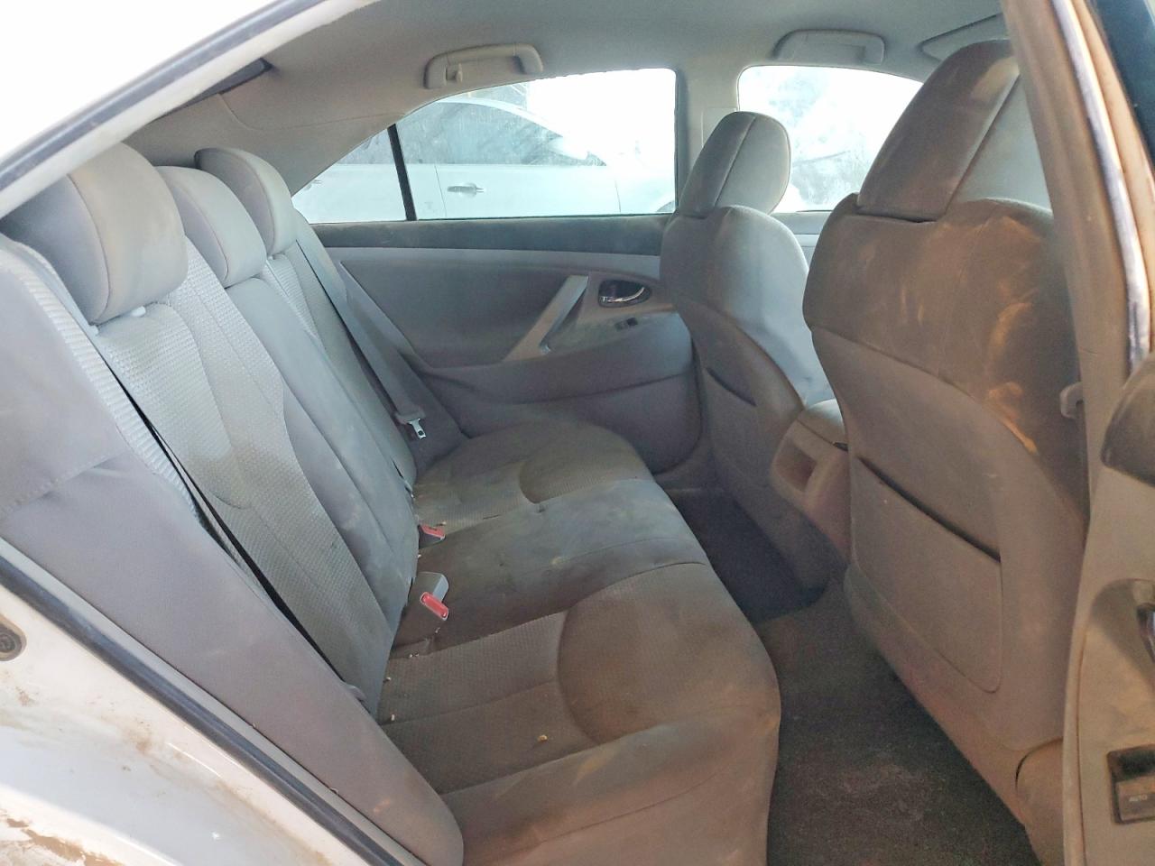 2011 TOYOTA CAMRY