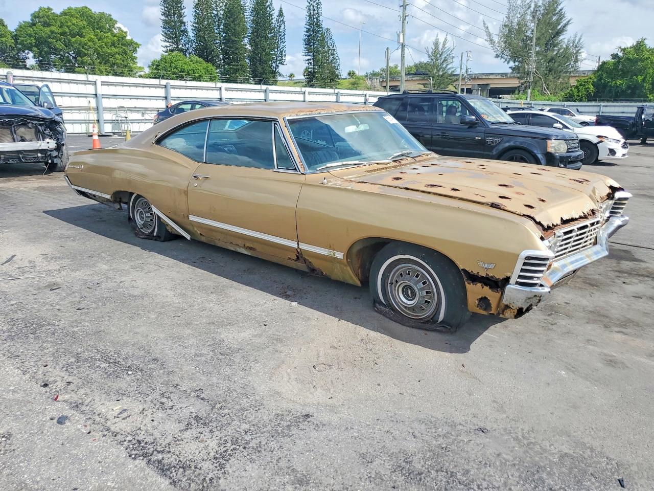 1967 CHEVROLET IMPALA