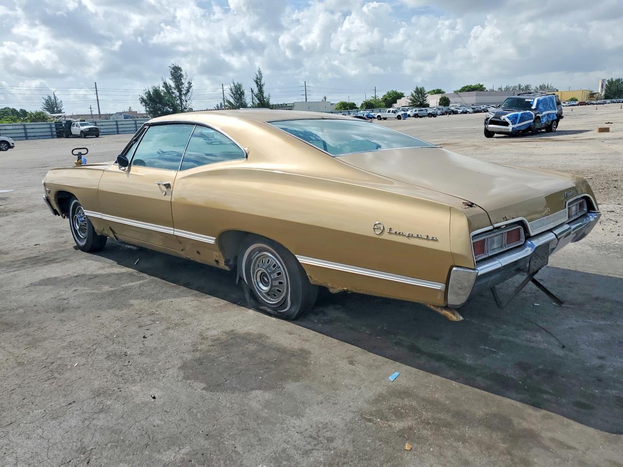 1967 CHEVROLET IMPALA