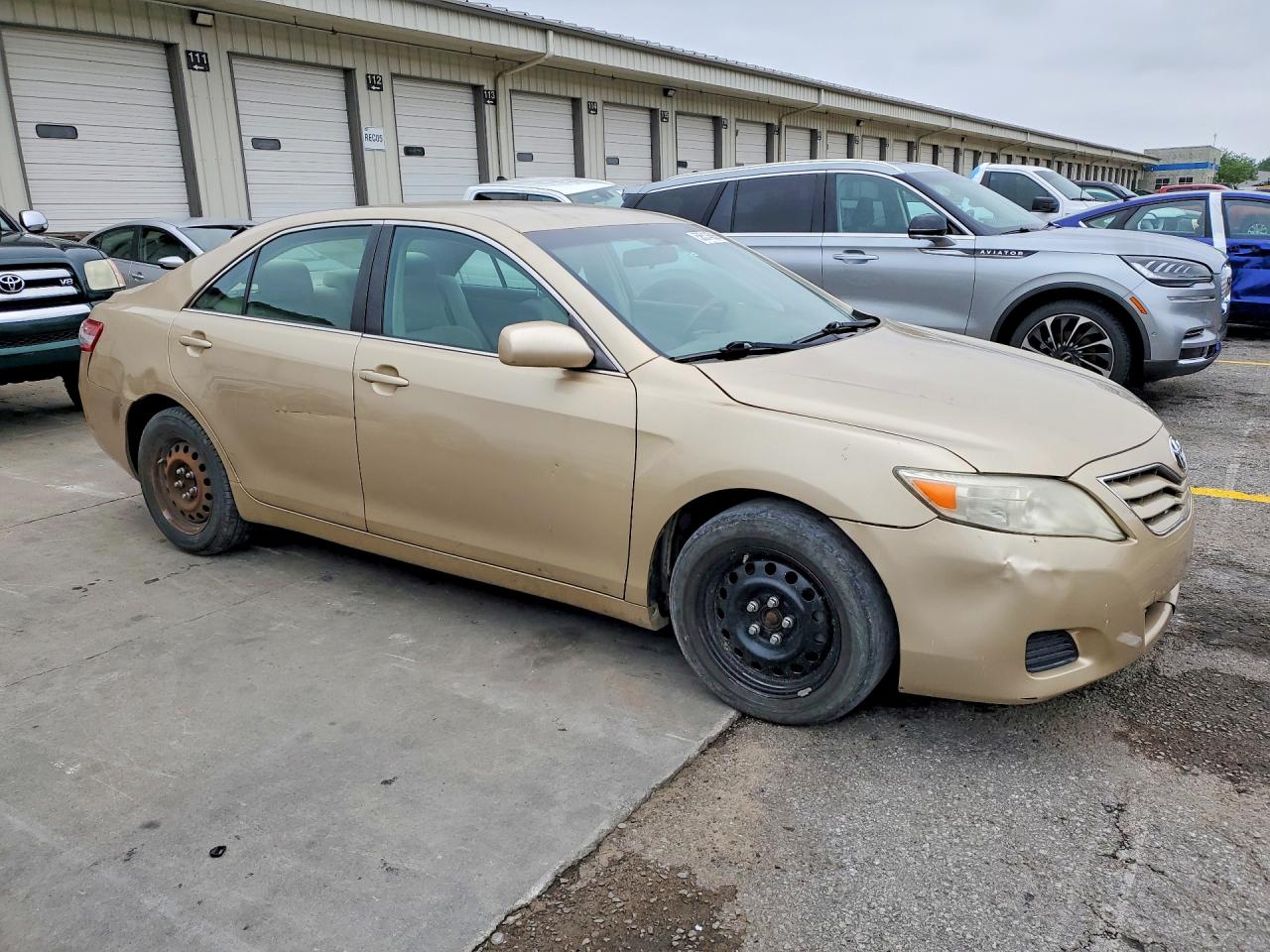2011 TOYOTA CAMRY