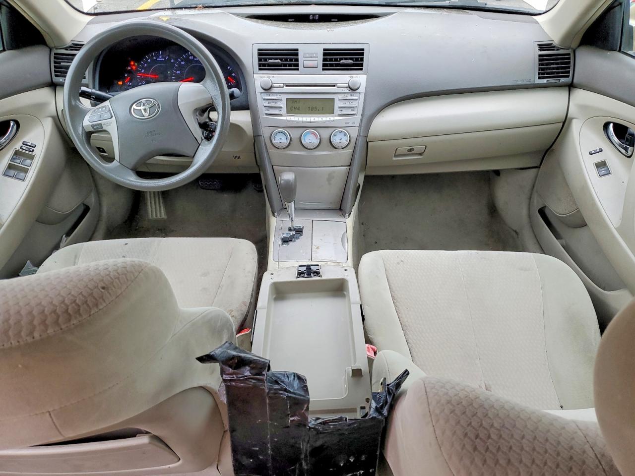2011 TOYOTA CAMRY