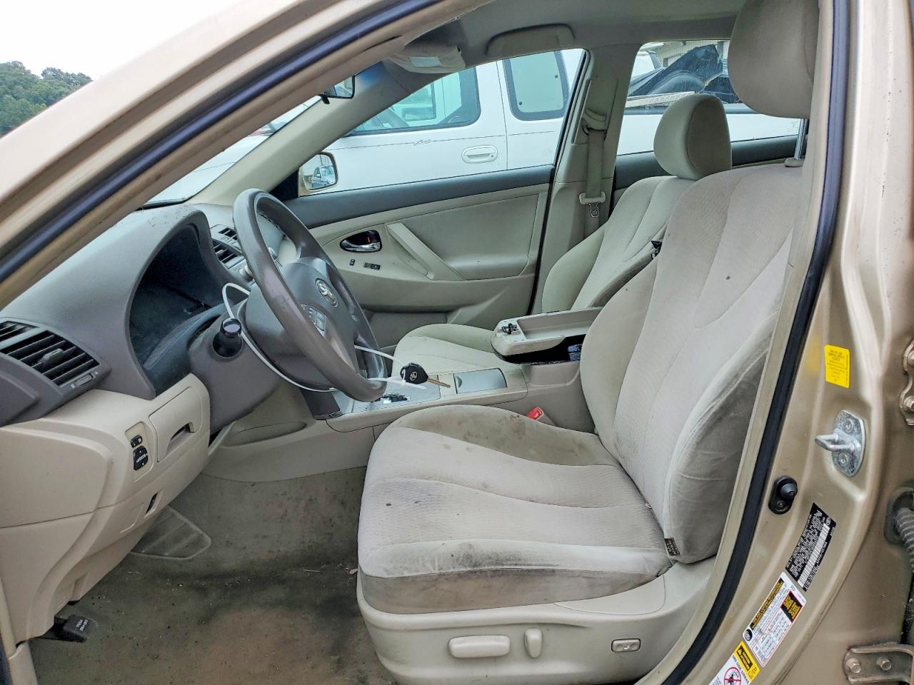 2011 TOYOTA CAMRY