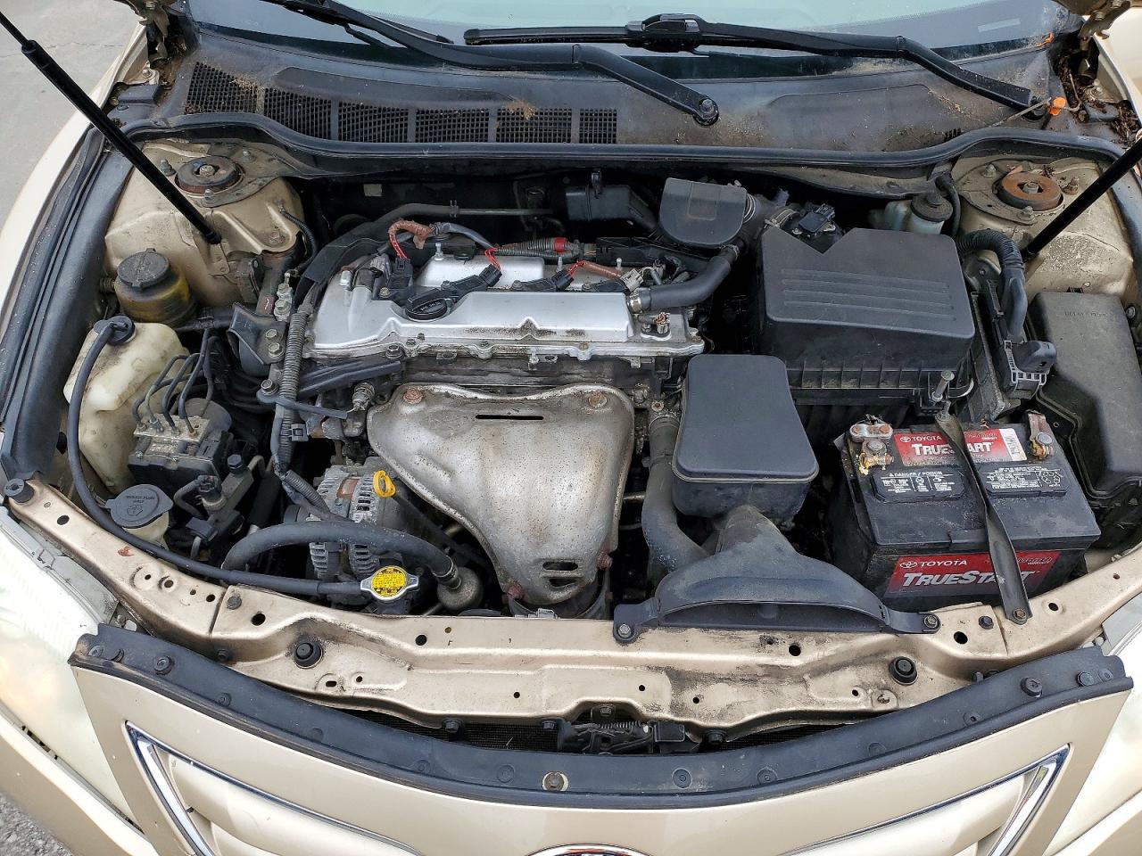 2011 TOYOTA CAMRY
