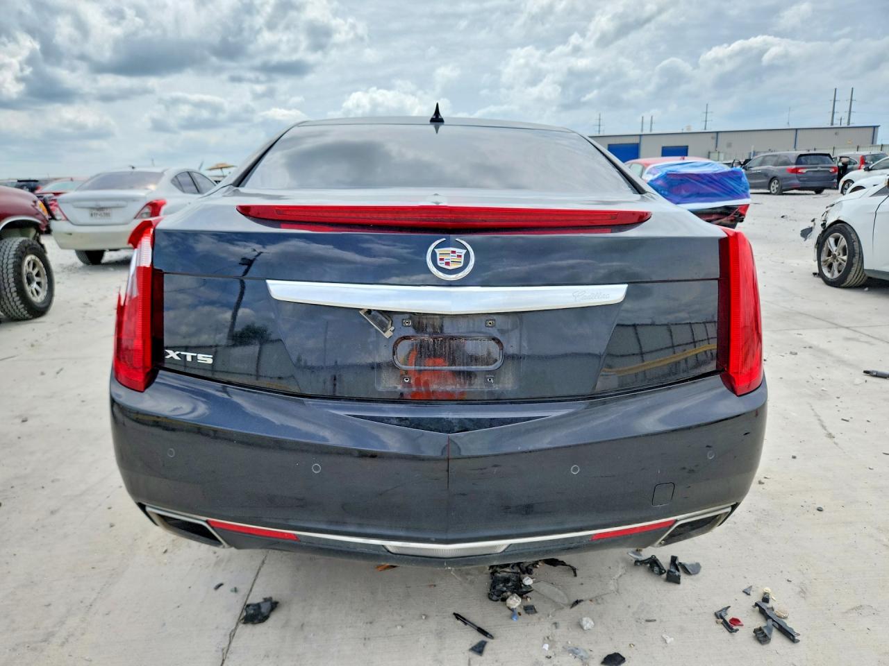 2013 CADILLAC XTS