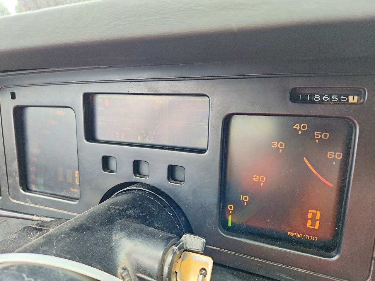 1984 CHEVROLET CORVETTE