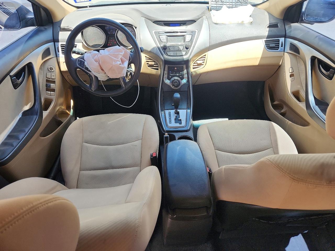 2013 HYUNDAI ELANTRA