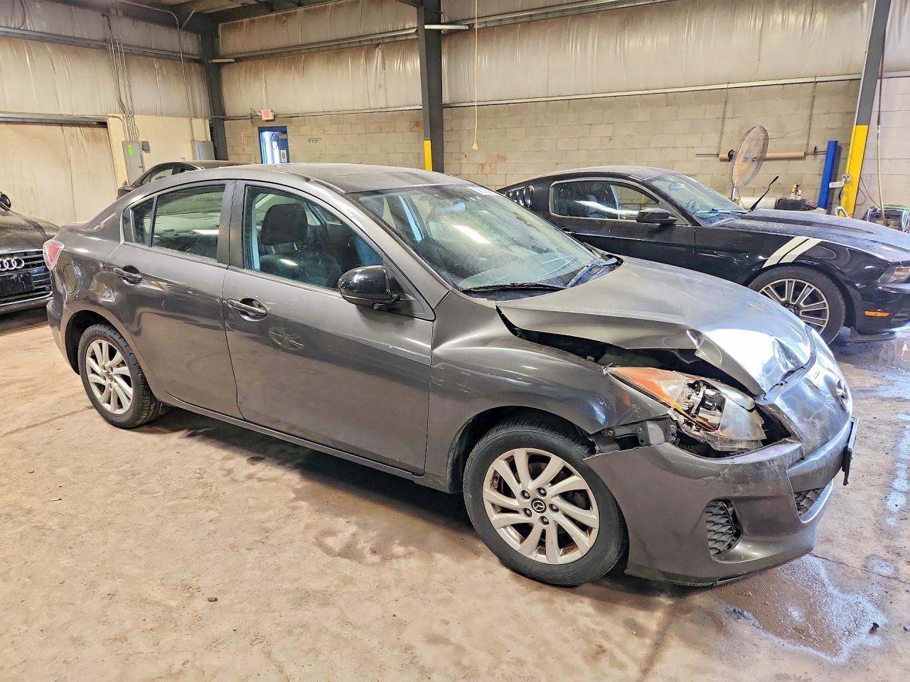 2013 MAZDA 3