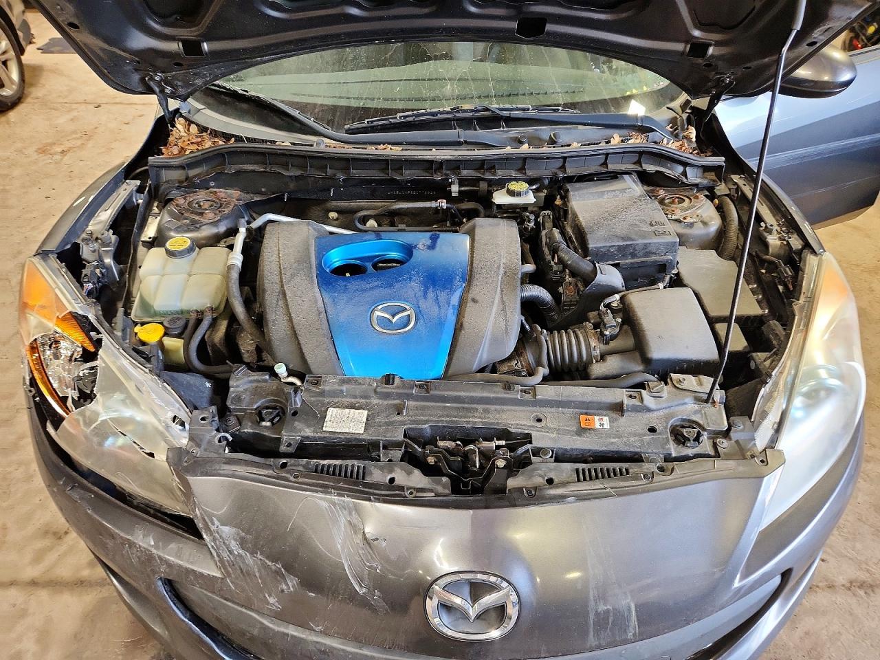 2013 MAZDA 3
