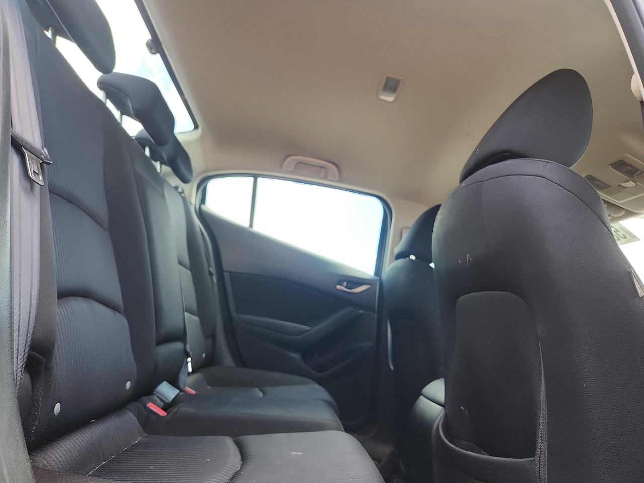 2016 MAZDA 3