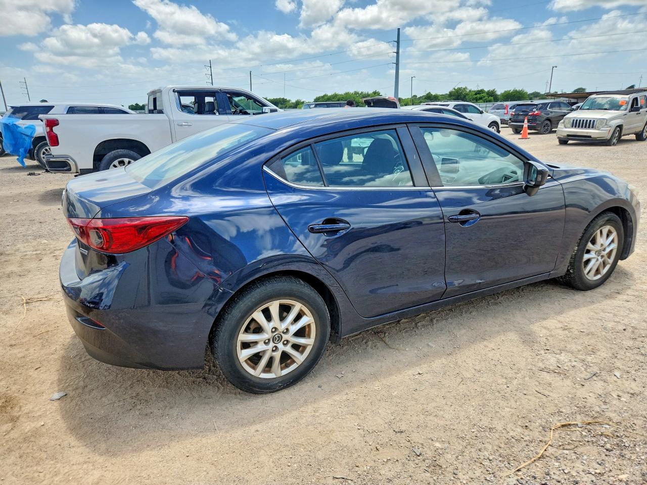 2016 MAZDA 3
