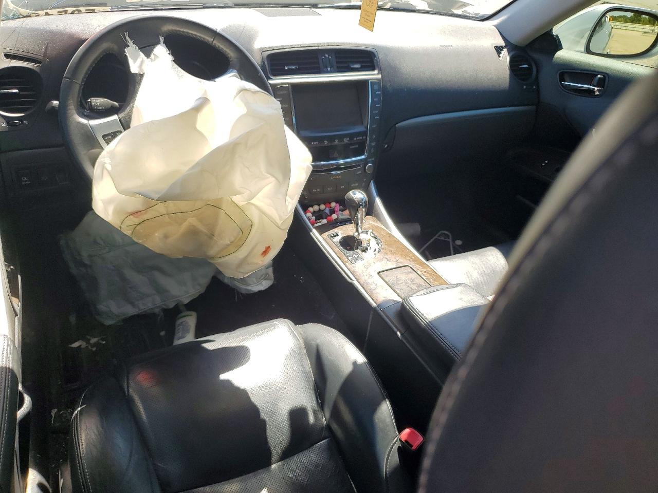 2011 LEXUS IS
