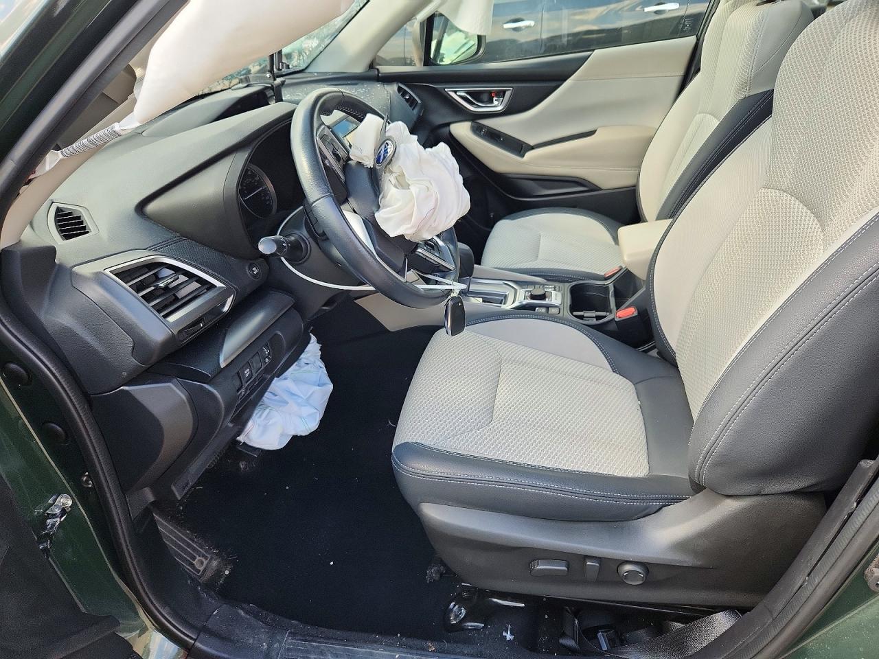 2022 SUBARU FORESTER