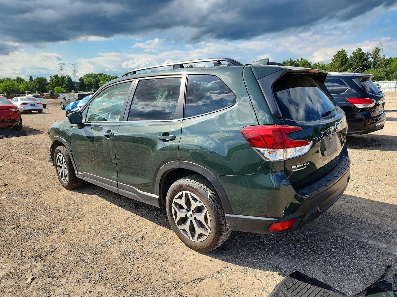 2022 SUBARU FORESTER