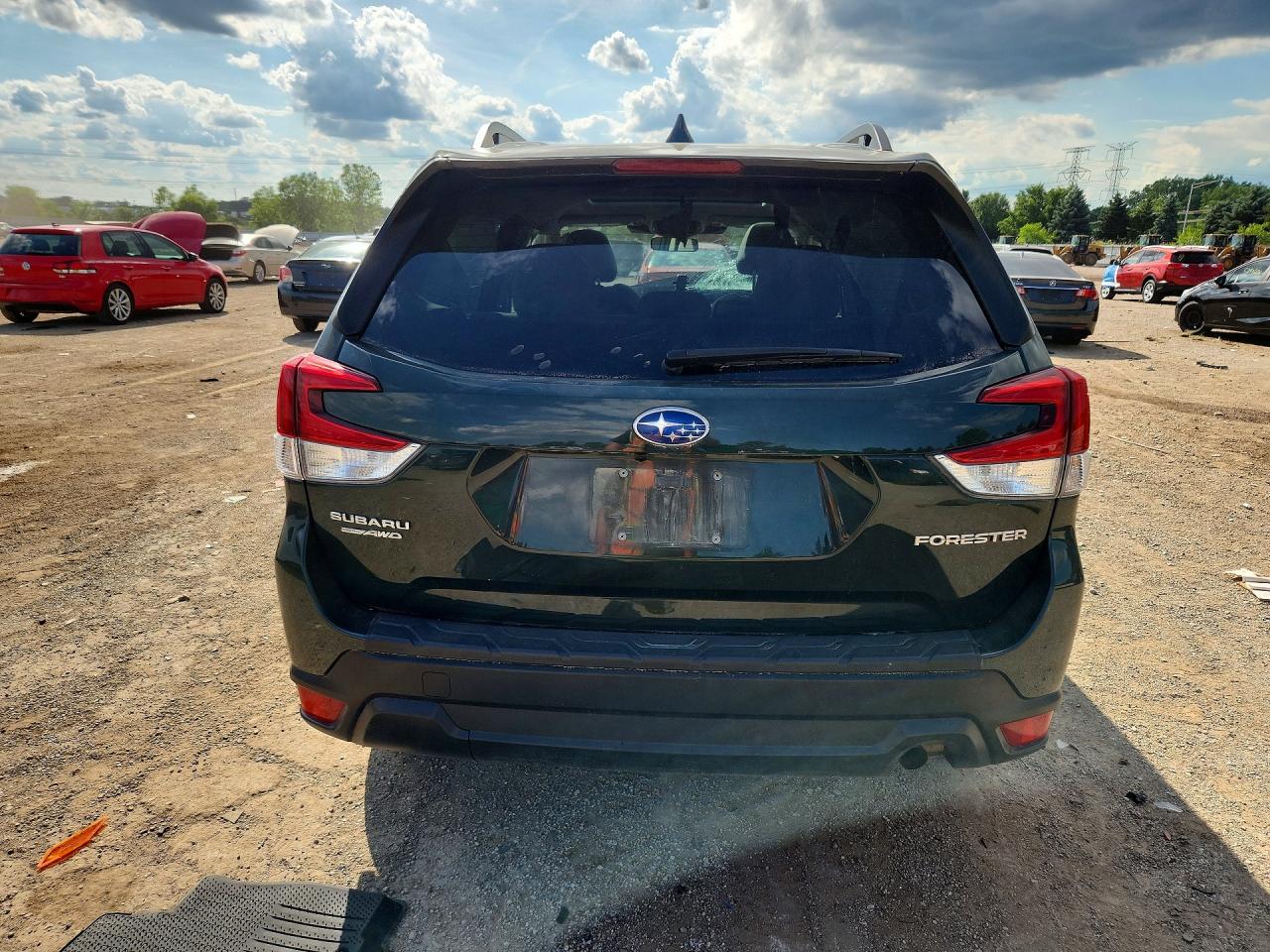 2022 SUBARU FORESTER