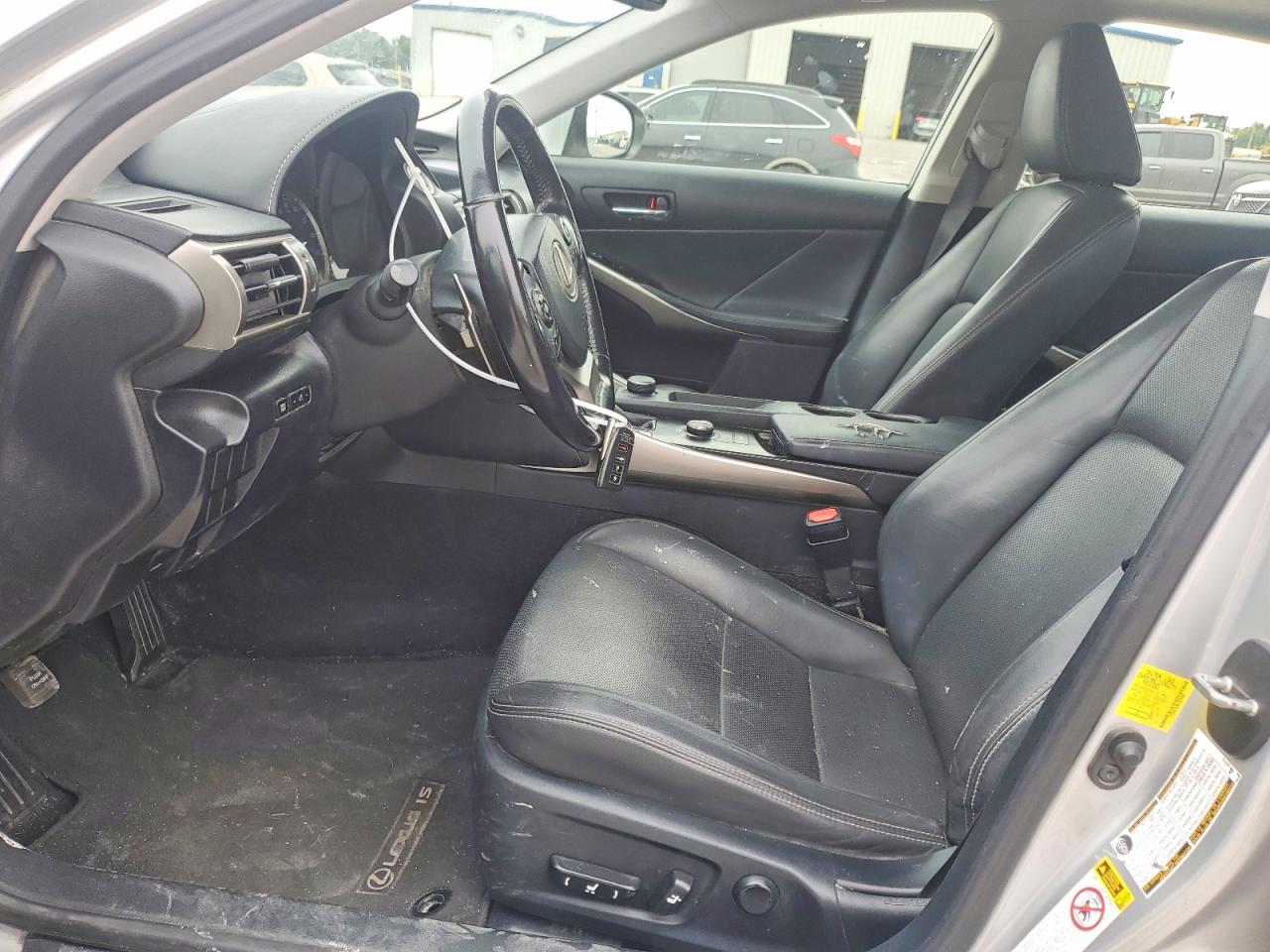 2016 LEXUS IS