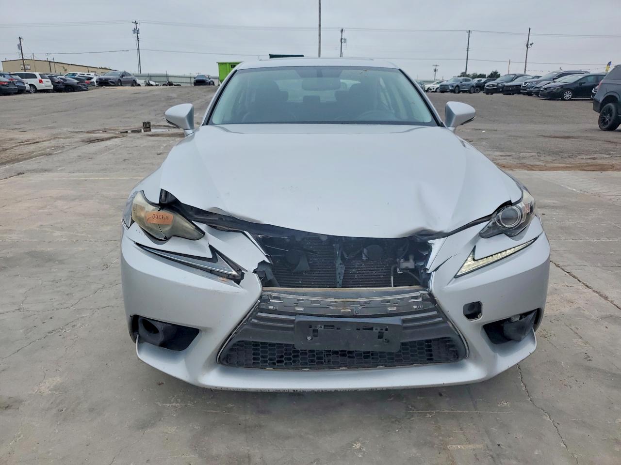 2016 LEXUS IS