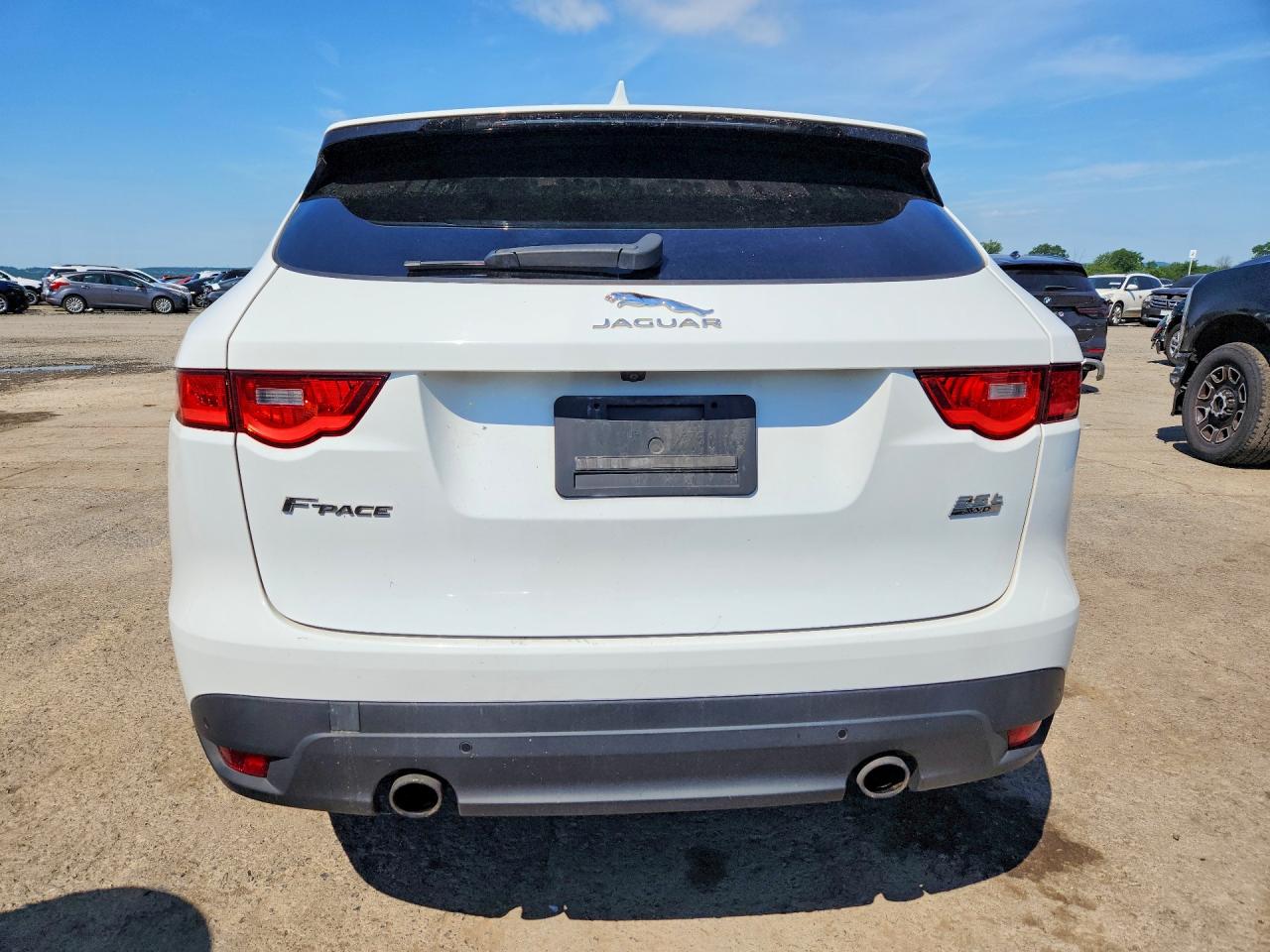 2017 JAGUAR F-PACE