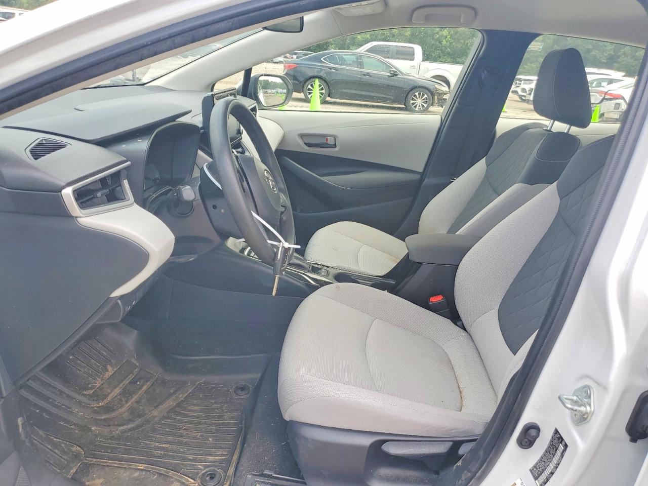2022 TOYOTA COROLLA
