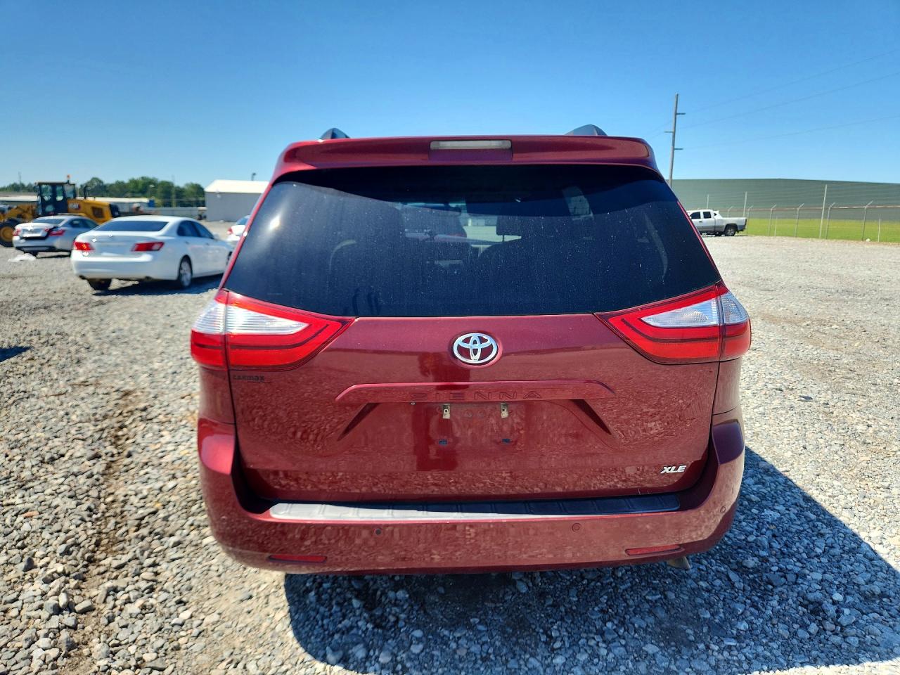 2015 TOYOTA SIENNA
